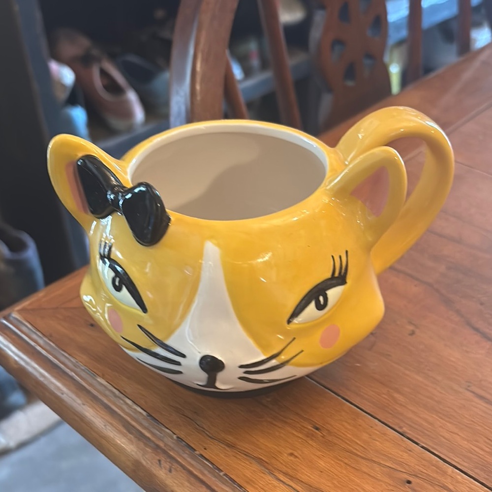 Home Essentials Yellow Cat Mug with Black Bow